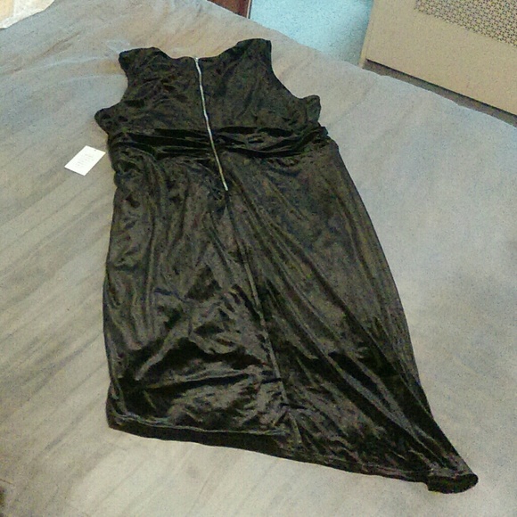 NWT Eloquii Velvet Asymmetric Hem Dress Size 18 - Picture 3 of 3